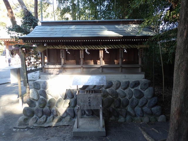 御穂神社：人の営みを守る神々